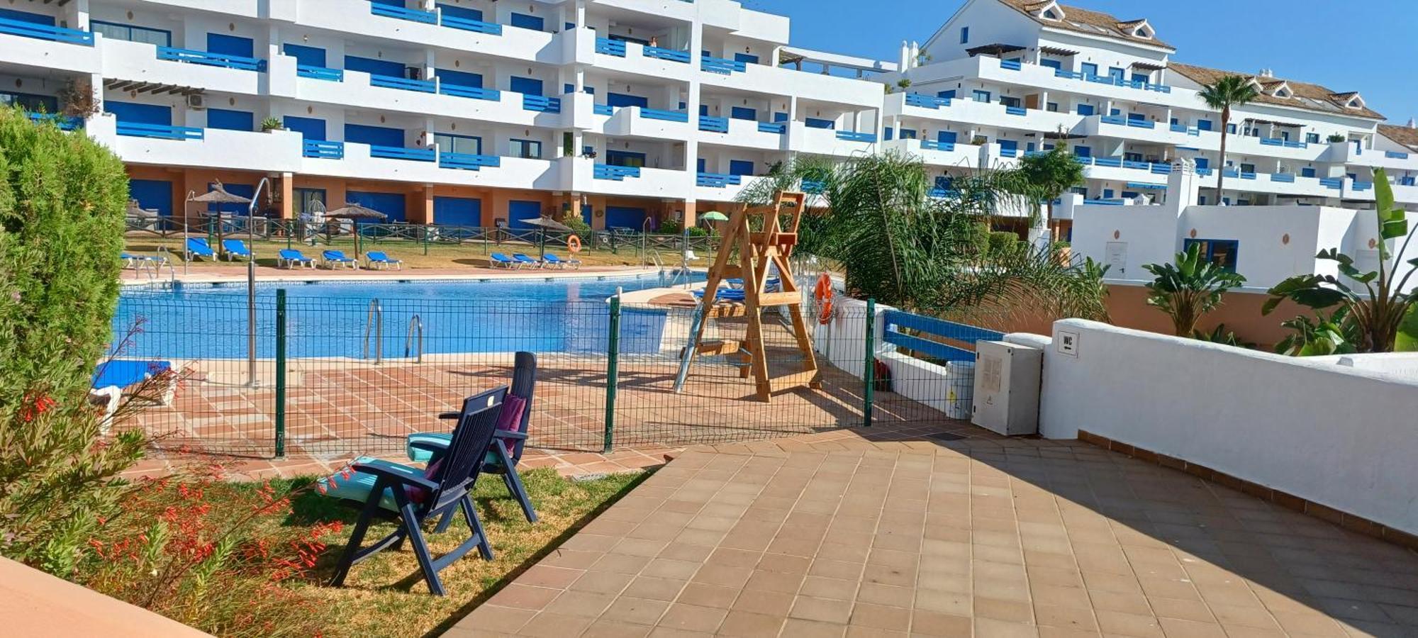 Residencial La Duquesa Suites Golf & Gardens San Luis de Sabinillas Exteriör bild