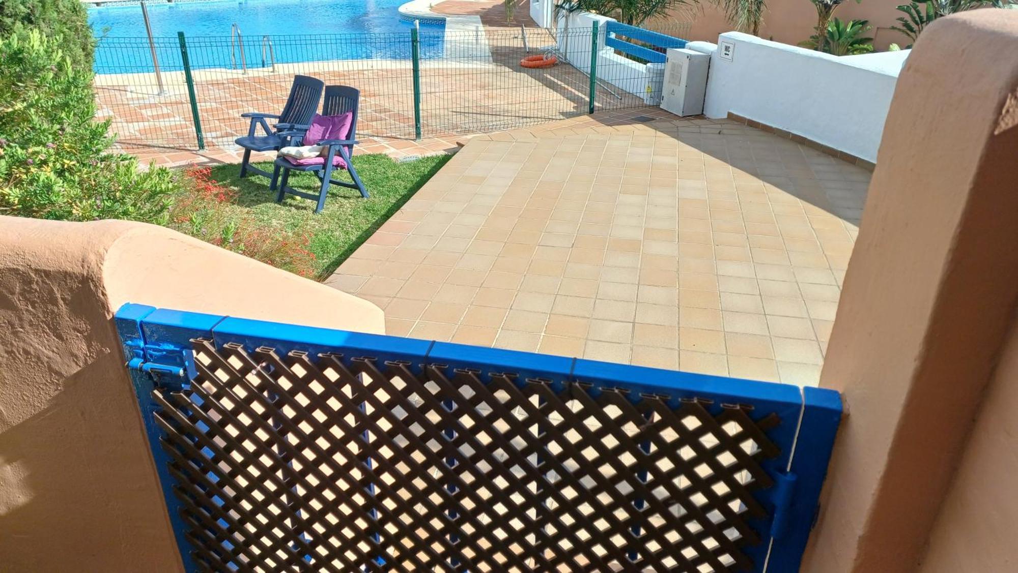 Residencial La Duquesa Suites Golf & Gardens San Luis de Sabinillas Exteriör bild
